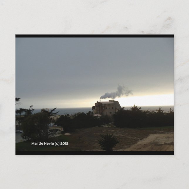 Nebel an der Küste und Rauch | Blue Beach Song™ Po Postkarte (Vorderseite)