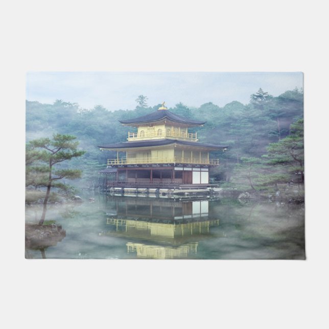 Nebel auf dem Golden Pavillon Fußmatte (Vorderseite)