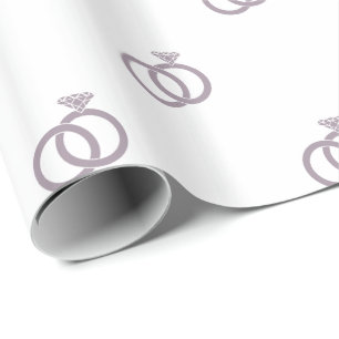 Nebel-Hochzeitsringe auf Weiß Geschenkpapier