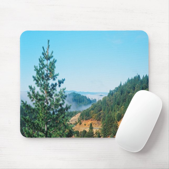 Nebel über den Bergen zu verstecken.... Mousepad (Mit Mouse)
