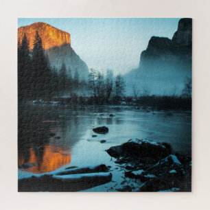 Nebelhafter Sonnenuntergang in Yosemite