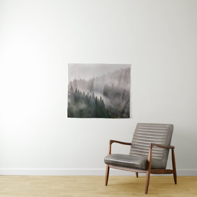 Nebelhafter Wald in den Bergen Wandteppich (Beispiel (Horizontal))