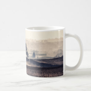 Nebelige Feld-Landschaft Kaffeetasse