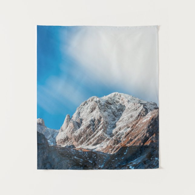 Nebelwolken über den Bergen Wandteppich (Vorderseite)