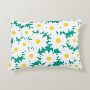 Negative Space Daisies weiß gelb auf grün Dekokissen