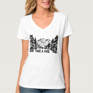 Nehmen Sie eine monochrome Berglandschaft zu Wande T-Shirt