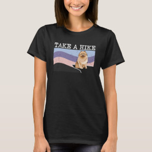 Nehmen Sie eine Spitz-Wanderung T-Shirt