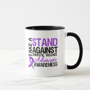 Nehmen Sie einen Stand gegen inländische Gewalt Tasse