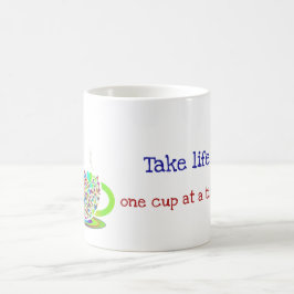 Nehmenleben eine Kaffee-Tasse der Schale auf Kaffeetasse