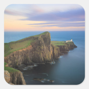 Neist Punktleuchtturm auf Skye am Sonnenuntergang Quadratischer Aufkleber