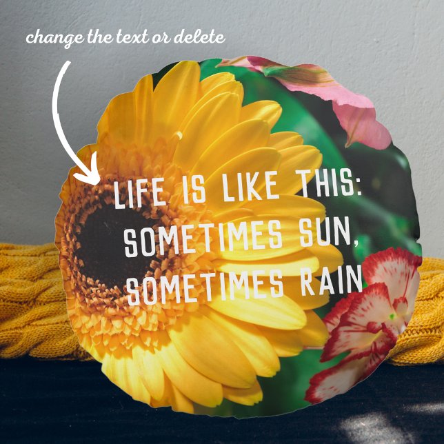 Nelken und Gelbgerbere Rundes Kissen (Von Creator hochgeladen)