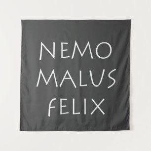 Nemo malus felix wandteppich