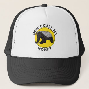 Nennen Sie mich Honey Badass Honey Badger Yellow P Truckerkappe