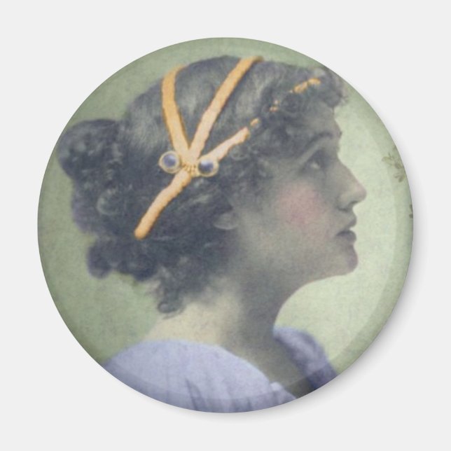 NeoClassical Girl Magnet (Vorne)