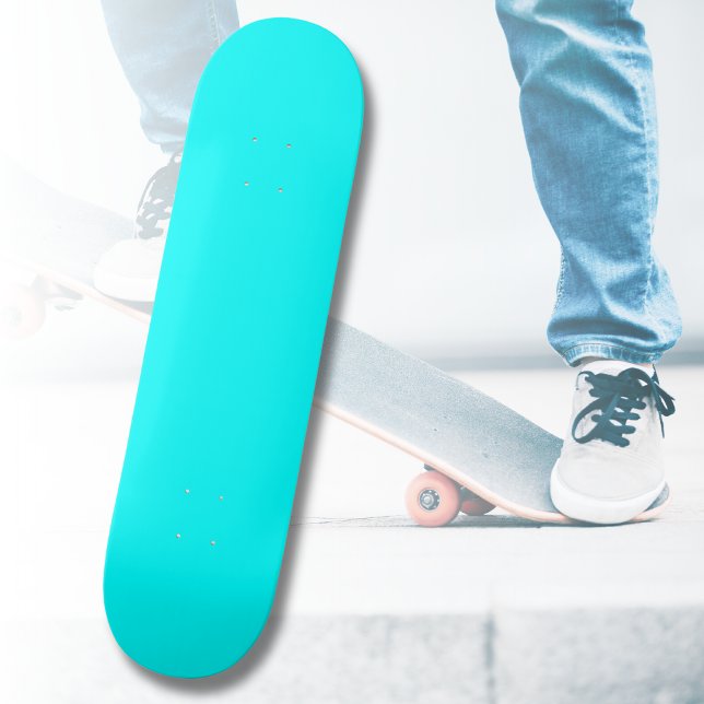Neon Blue Solid Color | Classic Skateboard (Von Creator hochgeladen)