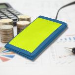 Neon Chartreuse Solid Color | Classic Trifold Geldbörse<br><div class="desc">Neon Chartreuse - Die zeitlose Faszination des Solid Color Design: Eine faszinierende Mischung aus klassischer Form und eleganter Einfachheit. Dieses Design ist eine Feier des Powers und der Schönheit in einem Single, markante Farbe gefunden. Die solide Farbgestaltung zeichnet sich durch ihre raffinierte Eleganz aus und macht sie zu einem idealen...</div>