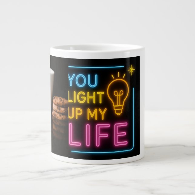 Neon Coffee Vibes | Glühende Typografie-Schwarze T Jumbo-Tasse (Vorderseite)