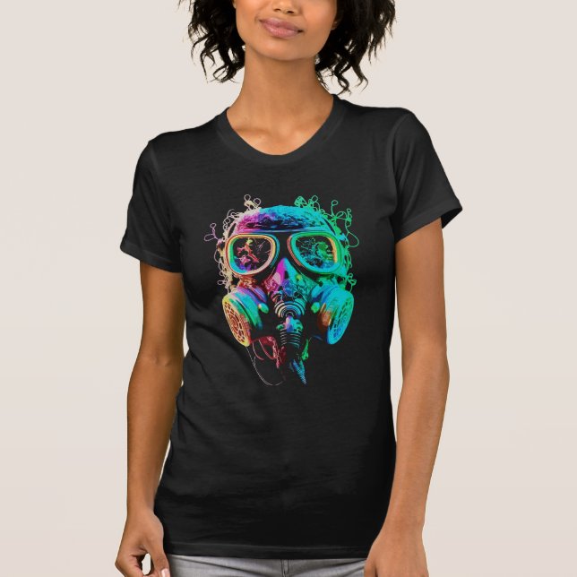 Neon Gas Mask: Vibrant Chaos Art T-Shirt (Vorderseite)