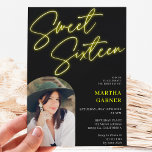 Neon Gelb Zeichen Drehbuch Spaß Foto Bogen Sweet 1 Einladung<br><div class="desc">Ein feines,  helles Neongelbes Sign Script mit Foto Bogen süße 16 Geburtstagsfeier Einladung auf schwarz.</div>