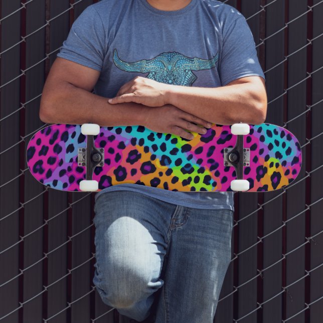 Neon Leopard Print Skateboard (Außenbereich 3)