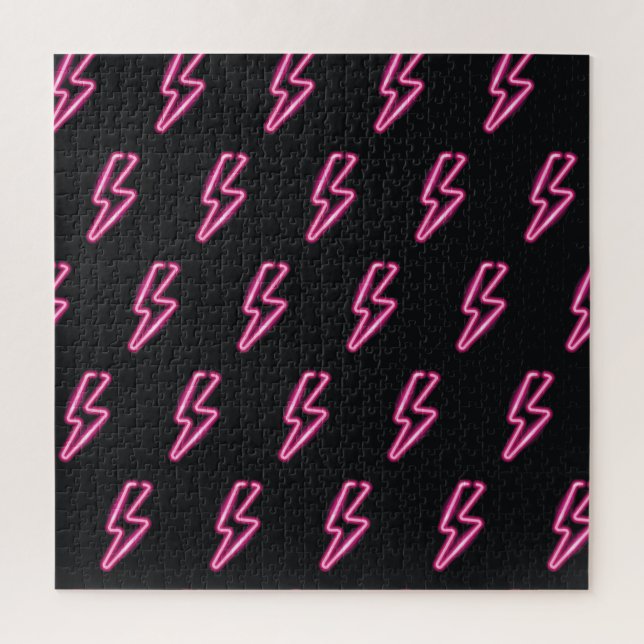 Neon Pink Blitze: Dunkler Hintergrund. (Vertikal)