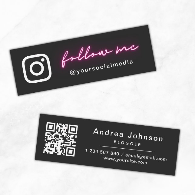 Neon Pink Minimalistisch Folgen Sie Social Media & Mini Visitenkarte (Von Creator hochgeladen)