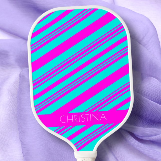 Neon Pink und Blue Stripes Trendy Stilvoller Name Pickleball Schläger (Von Creator hochgeladen)