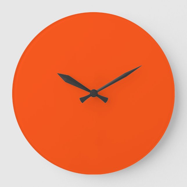Neon, Vivid Orange Cornhole Set Große Wanduhr (Vorderseite)