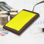 Neon Yellow Solid Color | Classic Trifold Geldbörse<br><div class="desc">Neon Yellow - Die zeitlose Faszination des Solid Color Design: Eine faszinierende Mischung aus klassischer Form und eleganter Einfachheit. Dieses Design ist eine Feier des Powers und der Schönheit in einem Single, markante Farbe gefunden. Die solide Farbgestaltung zeichnet sich durch ihre raffinierte Eleganz aus und macht sie zu einem idealen...</div>
