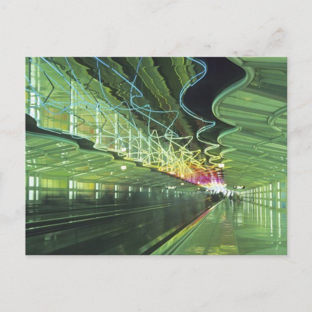 Neonbeleuchtung im Korridor des Flughafens O'hare, Postkarte (Vorderseite)