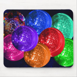 NeonCyrstal Raum-Bälle durch JudyMarisa Sig 2009  Mousepad