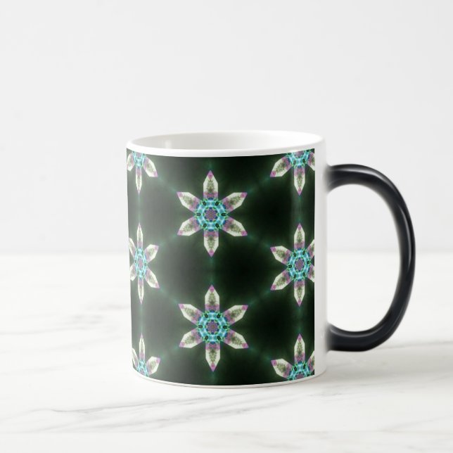 Neondiamant-Blumen auf schwarzer verwandelnder Verwandlungstasse (Rechts)