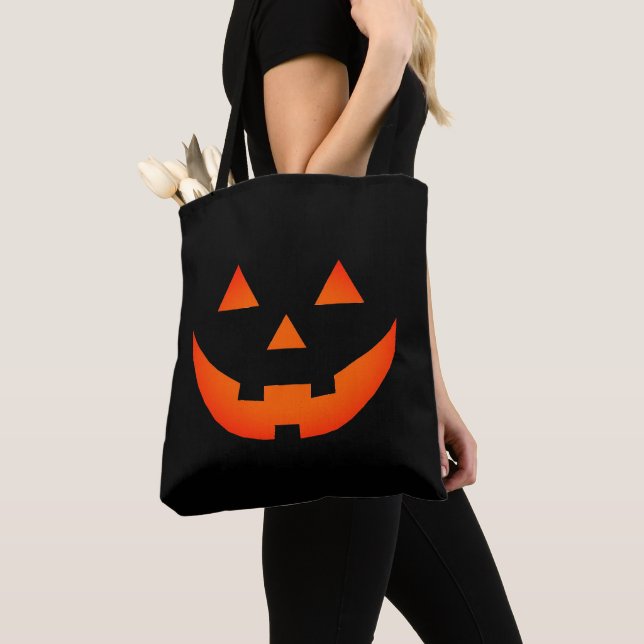 Neonorange schwarze Kürbislaterne Halloween Tasche (Von Nahem)