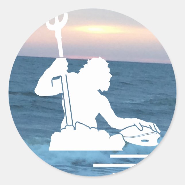 Neptun auf dem Meeresaufkleber Runder Aufkleber (Vorderseite)