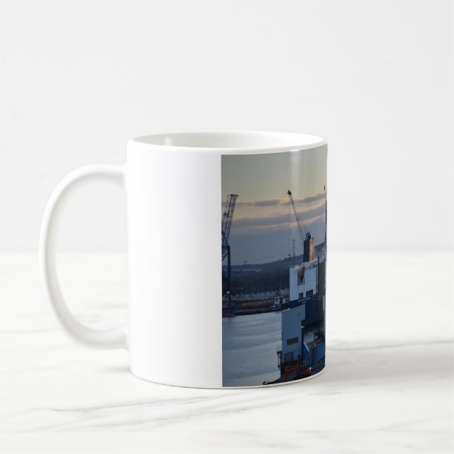 Neptune Horizon Car Transporter Kaffeetasse (Links)