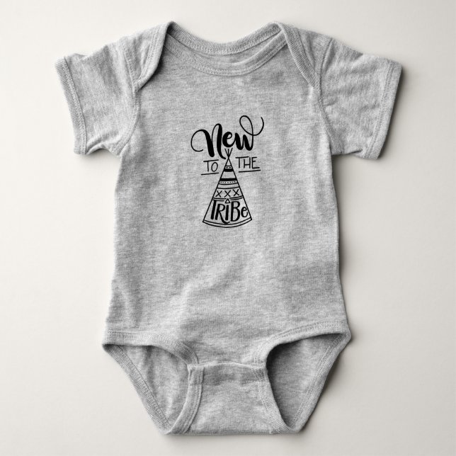 Neu im Stamm - Neugeborene Baby Strampler (Vorderseite)