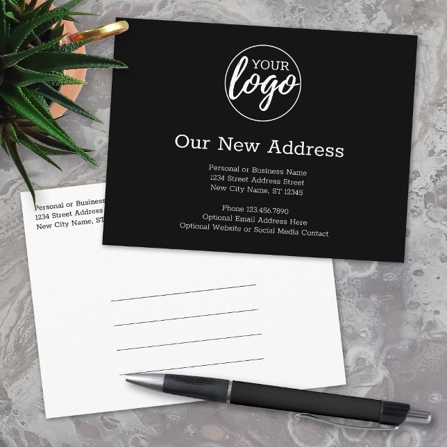 Neue Adressänderung mit schwarzem Firmenlogo Ankündigungspostkarte (New Address Postcard with Office Return Address and Logo)