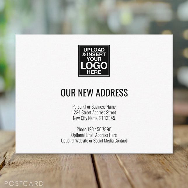 Neue Adressenänderung mit SanSerif-Firmenlogo Ankündigungspostkarte (Custom New Address Postcard for a Business that is moving)