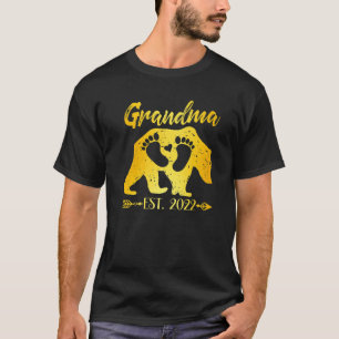 Neue Ankündigung von Oma Bear Est 2022 Baby Shower T-Shirt