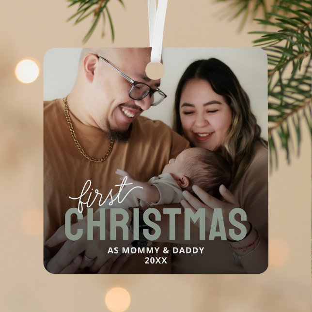 Neue Eltern Erstes Weihnachtsfest Foto Ornament Aus Metall (Von Creator hochgeladen)