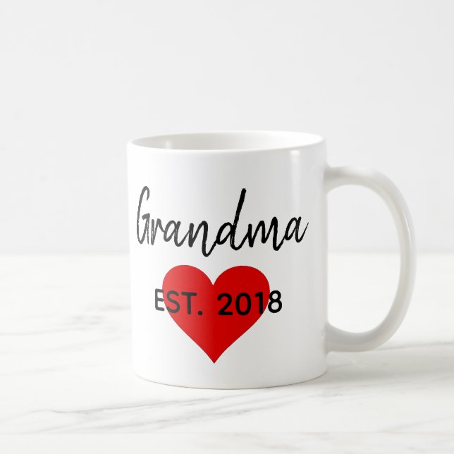 Neue Großmutter hergestellte Kaffeetasse (Rechts)