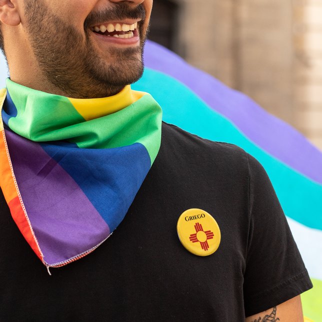 Neue mexikanische Flagge mit Zia-Symbol Button (Von Creator hochgeladen)