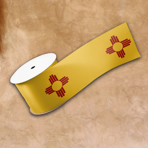 Neue mexikanische Flagge mit Zia-Symbol Satinband