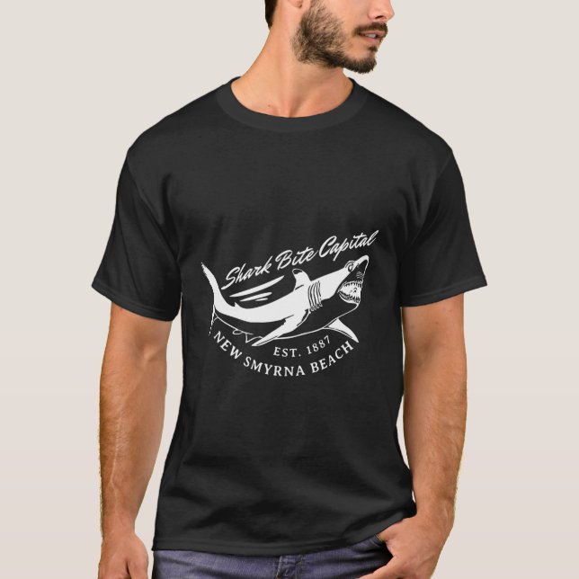 Neue Smyrna Beach Shark Bite Hauptstadt der Welt T-Shirt (Vorderseite)