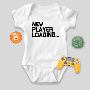 Neue Spielerin lädt Bekanntgabe einer Gamerschwang Baby Strampler