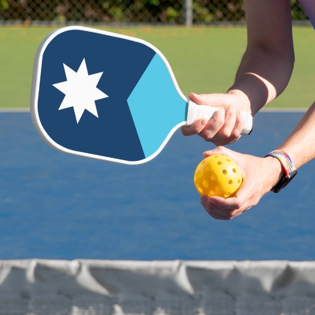 Neue Staatsflagge von Minnesota Pickleball Schläger (InSitu)