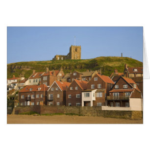 Neue Wohnbebauung und St Margarets Kirche, Whitby,