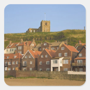 Neue Wohnhäuser und St. Margarets Kirche, Whitby, Quadratischer Aufkleber