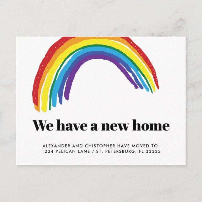 Neue Zuhause Rainbow Gay Couple Moving Ankündigungspostkarte (Vorderseite)