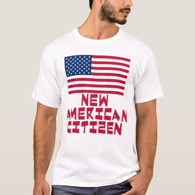 Neuer amerikanischer Staatsbürger mit T-Shirt (Vorderseite)